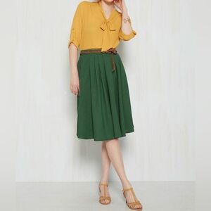 Modcloth Tiger Lilies Green Skirt S